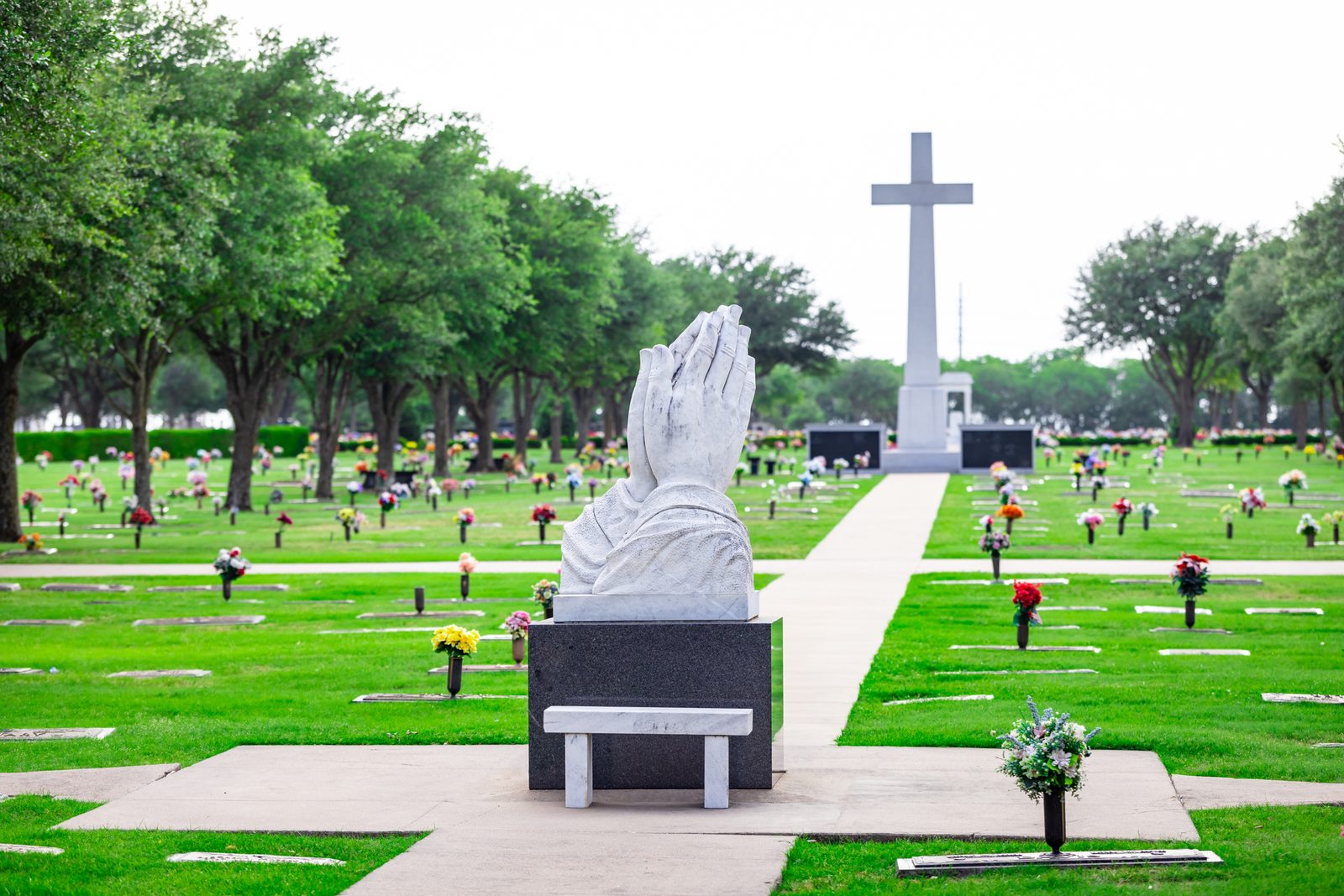 Landscaped cemetery grounds at Ridgeview West Memorial Park