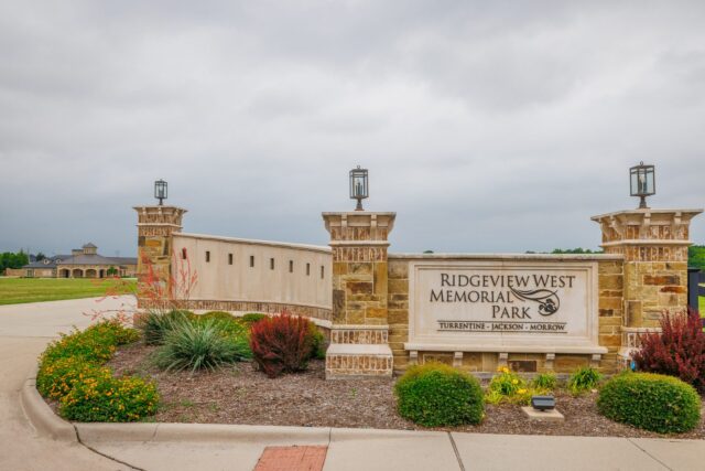 Entrance to Ridgeview West Memorial Park