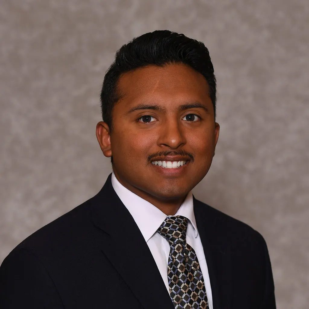 Carlos Lemus : Funeral Director